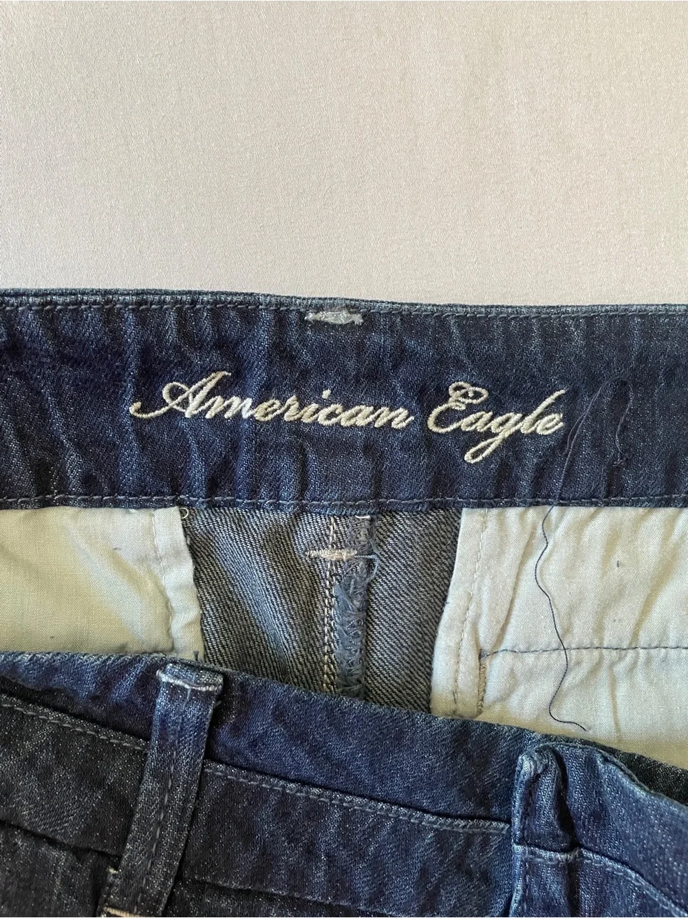 American Eagle Outfitters pairs women’s